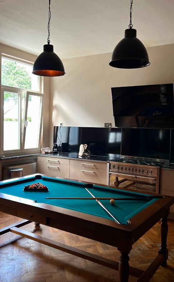 Апартаменти Capsule Casino - Jacuzzi - Billard - Netflix - Console & Jeux Монс Екстер'єр фото