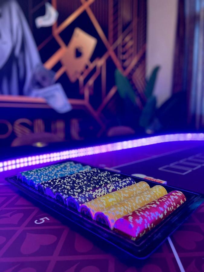 Апартаменти Capsule Casino - Jacuzzi - Billard - Netflix - Console & Jeux Монс Екстер'єр фото